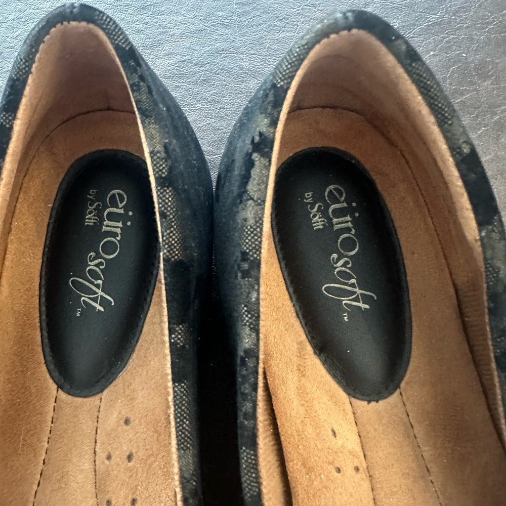 Sofft Black and Tan Patterned Flats camouflage - Picture 4 of 4
